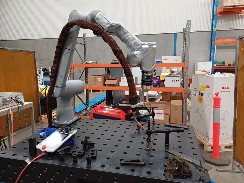 Welding Tables Australia Robotic welder on a KO welding table